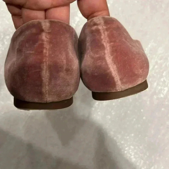 [US 7.5]Louise Et Cie Shoes  LO-CASA Velvet Flats Embellished Strap - Picture 4 of 6